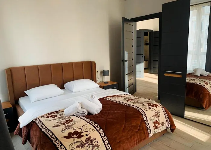Apartment Apartmets Domovik мира 11с кв 7 вместительная трёхкомнатная